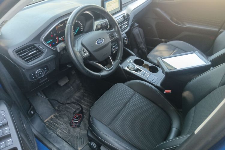 福特 福克斯 2019款 两厢 EcoBoost 180 自动锋潮型中控内饰19