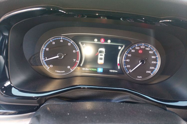 广汽传祺 传祺M8 2018款 320T 尊享版中控内饰14