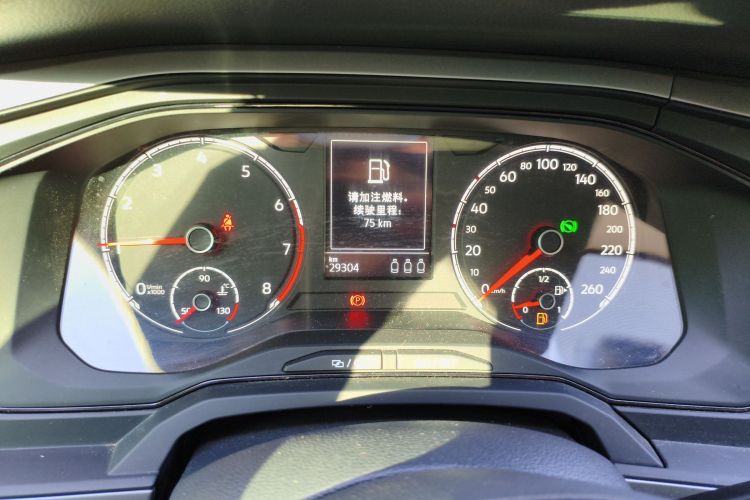 大众 Polo 2019款 Plus 1.5L 自动全景乐享版中控内饰14