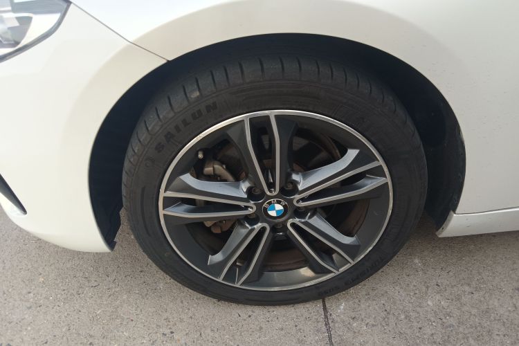 宝马1系 2018款 改款 118i 运动型车身外观6004