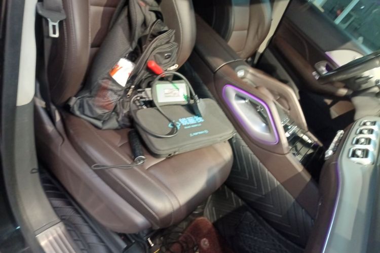 奔驰GLE 2020款 GLE 350 4MATIC 动感型局部细节41