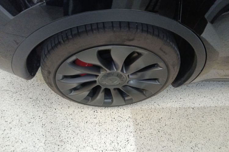 特斯拉 Model Y 2022款 Performance高性能全轮驱动版车身外观6003