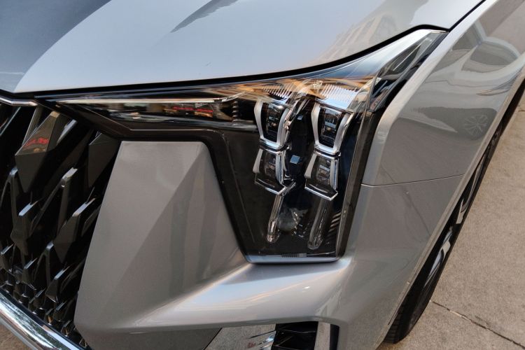 广汽传祺 传祺GS8 2022款 双擎系列 2.0TM 两驱尊贵版 （七座）局部细节36