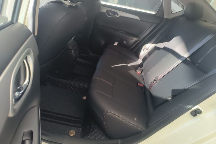 日产 轩逸 2024款 经典 1.6XE CVT舒适版中控内饰7004