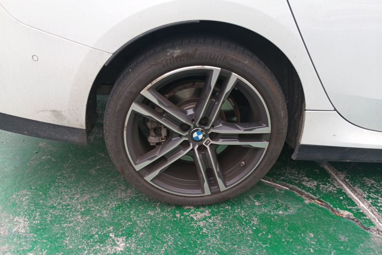 宝马2系(进口) 2023款 225i 四门轿跑车 M运动套装车身外观6008