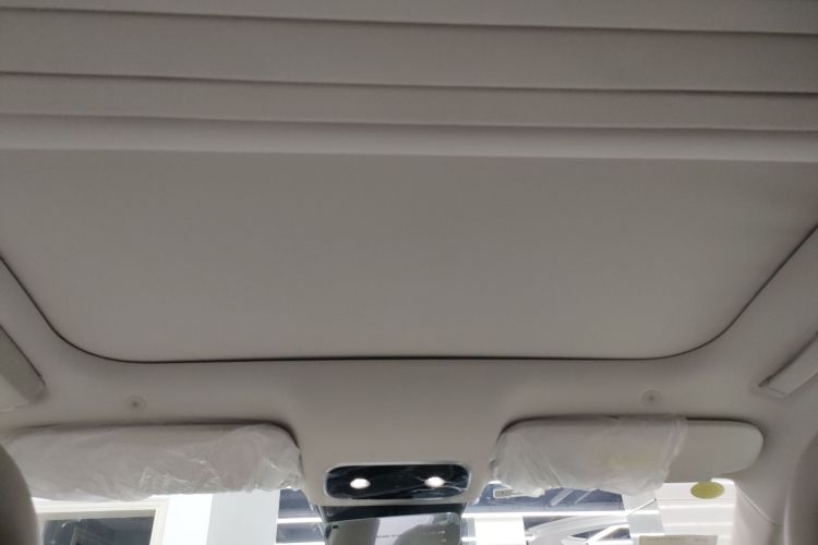 鸿蒙智行 问界M8 2025款 增程 Ultra版 53.4kWh 5座版局部细节22