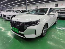 启辰D60 2023款 PLUS 1.6L XL CVT悦领版