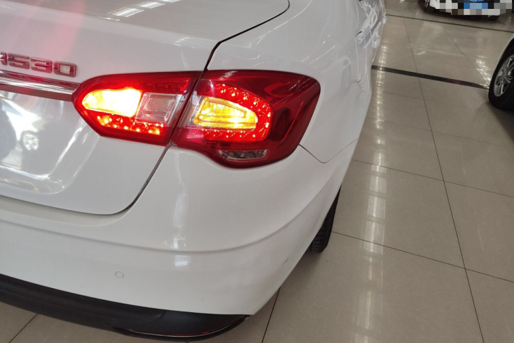 中华H530 2017款 1.6L 手动舒适型车身外观6001