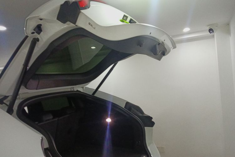 蔚来EC6 2020款 605KM 运动版机舱底盘23