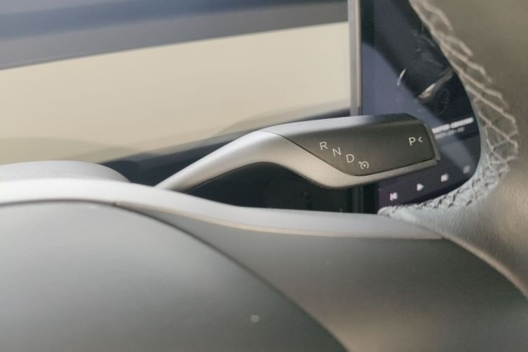 特斯拉 Model Y 2021款 长续航全轮驱动版 3D7局部细节18