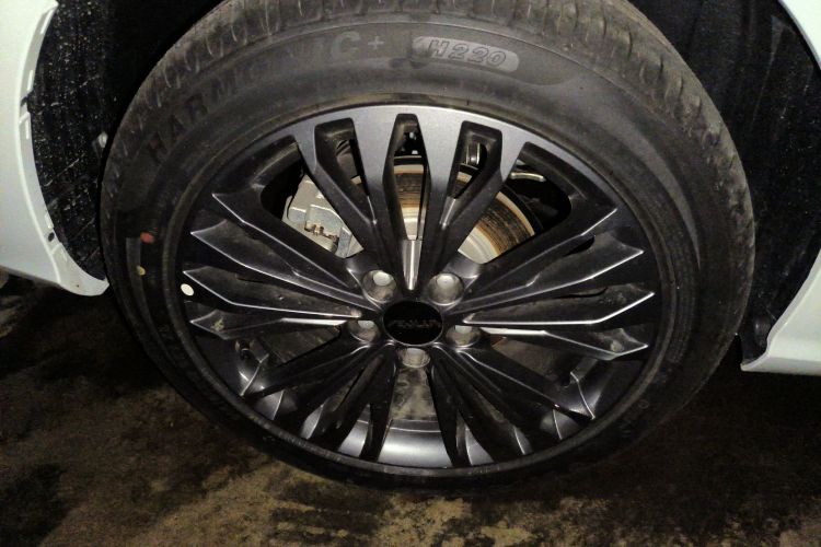 东风风神 奕炫MAX 2023款 1.5T 超能型爸版车身外观6008