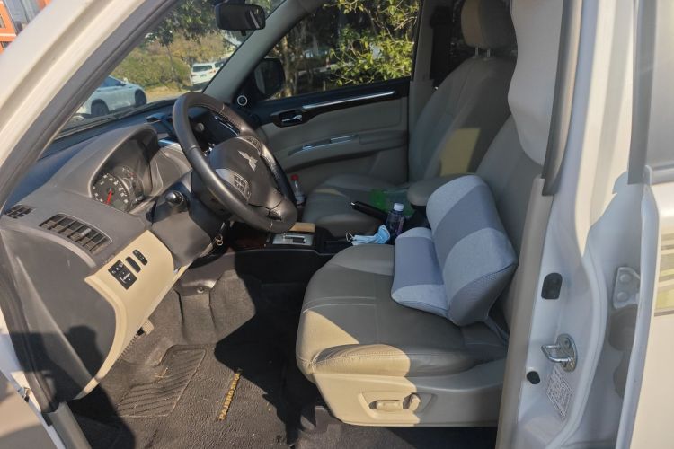 三菱 帕杰罗·劲畅 2013款 3.0L 自动两驱豪华版中控内饰19