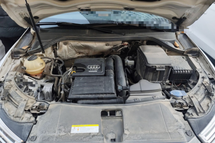 奥迪Q3 2018款 30周年年型 30 TFSI 时尚型局部细节24