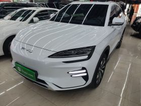 比亚迪 宋PLUS新能源 2023款 冠军版 EV 520KM 尊贵型