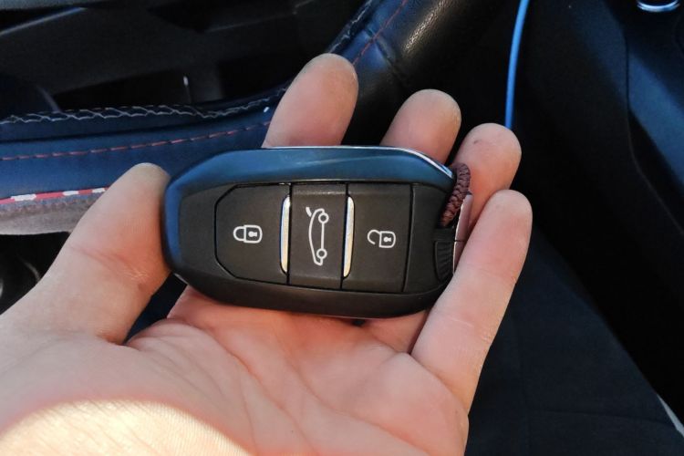 标致4008 2018款 350THP 豪华版中控内饰11