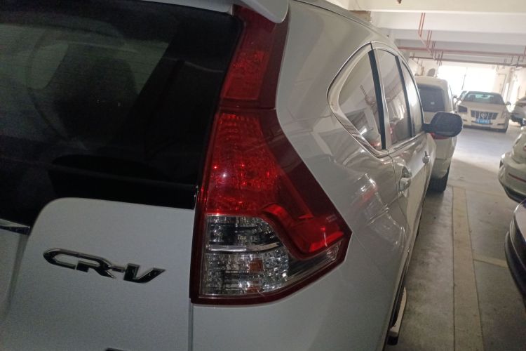 本田CR-V 2012款 2.0L 四驱经典版车身外观9