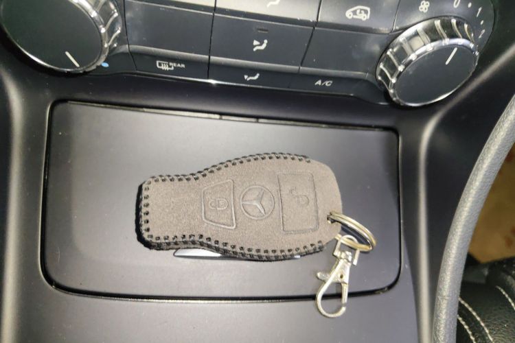 奔驰GLA 2016款 GLA 200 时尚型中控内饰7001