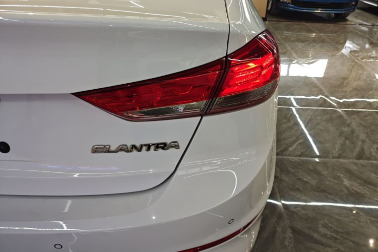 现代 领动 2020款 1.5L CVT智炫·精英型车身外观9