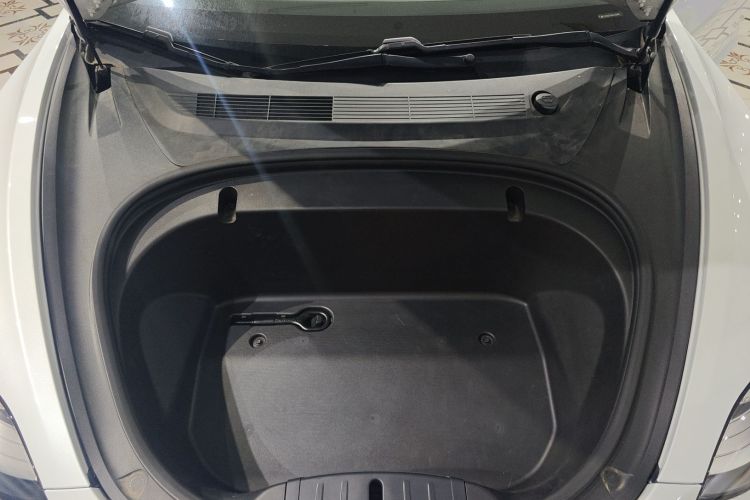 特斯拉 Model 3 2020款 改款 标准续航后驱升级版机舱底盘24