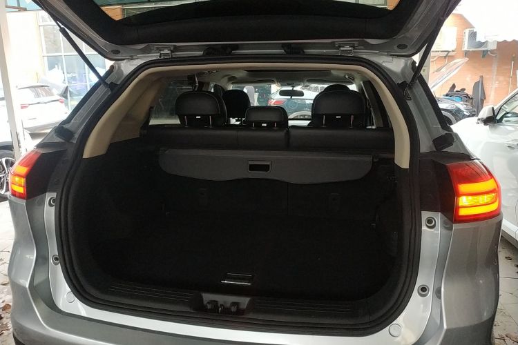 吉利汽车 博越 2016款 1.8TD 自动智联型机舱底盘23