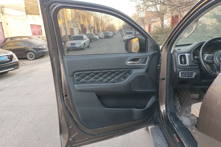 长城 炮 2019款 2.0T自动汽油两驱舒适版GW4C20B中控内饰7007