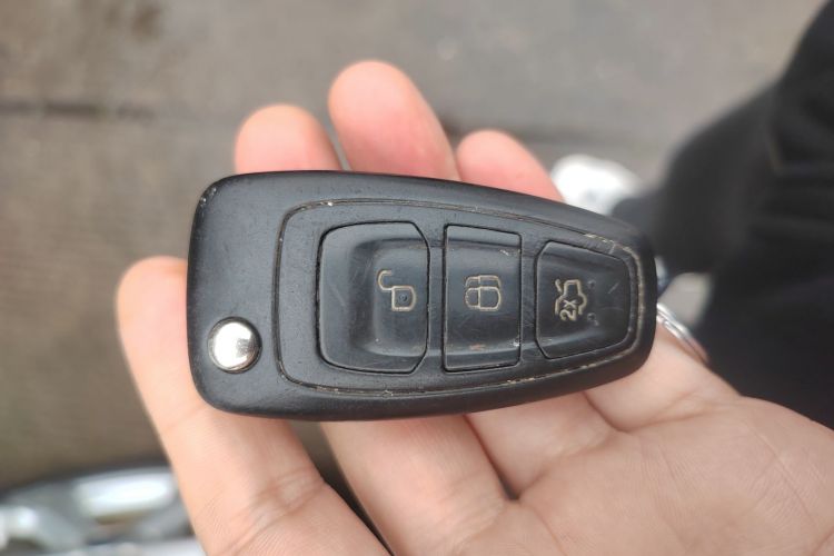 福特 翼虎 2018款 EcoBoost 180 两驱铂翼型中控内饰11