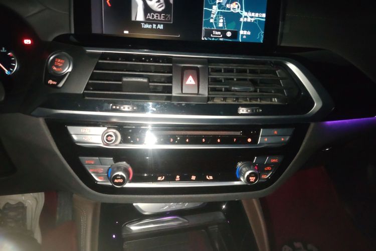 宝马X4 2019款 xDrive25i M运动套装中控内饰16