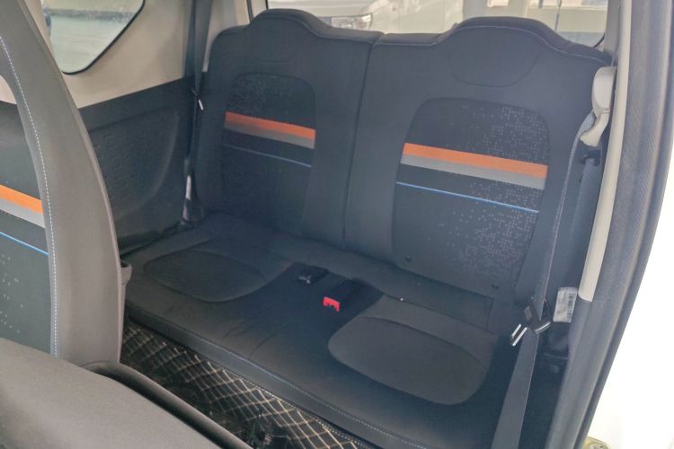 五菱汽车 宏光MINIEV 2020款 自在款 磷酸铁锂中控内饰21