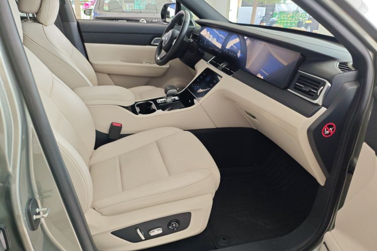 理想汽车 理想ONE 2021款 增程6座版局部细节41