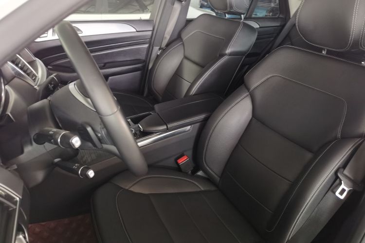 奔驰M级 2014款 ML 320 4MATIC局部细节19