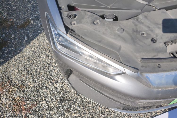 比亚迪 秦PLUS 2021款 EV 400KM 豪华型车身外观6006