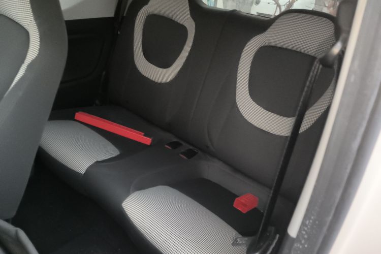 五菱汽车 宏光MINIEV 2024款 第三代 215km 青春版中控内饰21