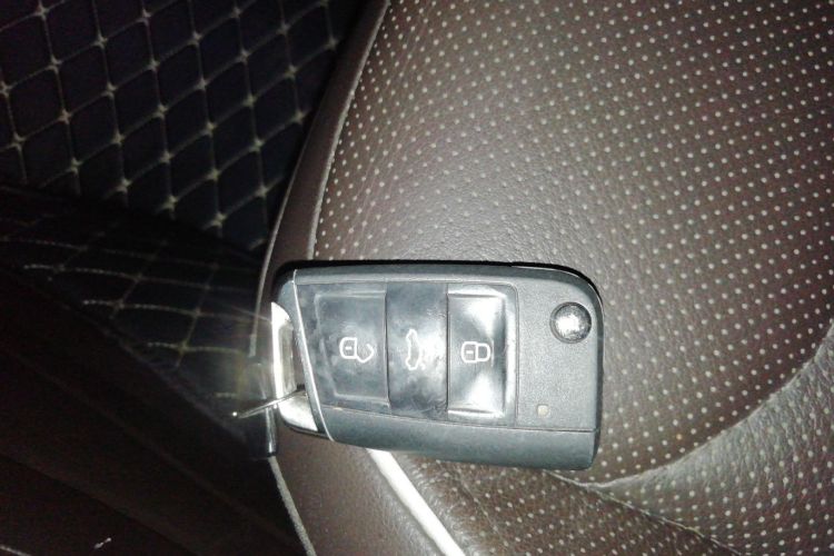 大众 途观L 2018款 380TSI 自动四驱尊崇旗舰版中控内饰11