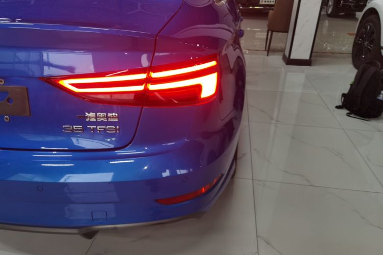 奥迪A3 2020款 Limousine 35 TFSI 时尚型 国VI车身外观9