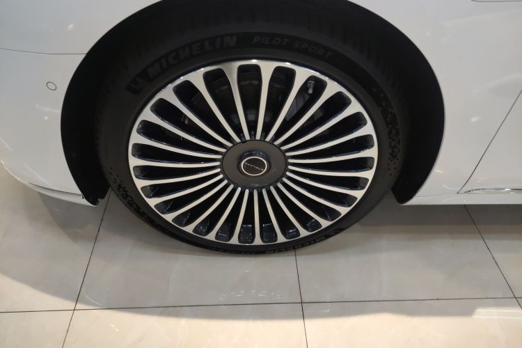 鸿蒙智行 享界S9 2024款 纯电 Ultra 四驱旗舰版车身外观6007