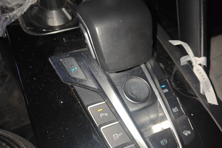 比亚迪 宋Pro 2019款 1.5T 自动精英型中控内饰18