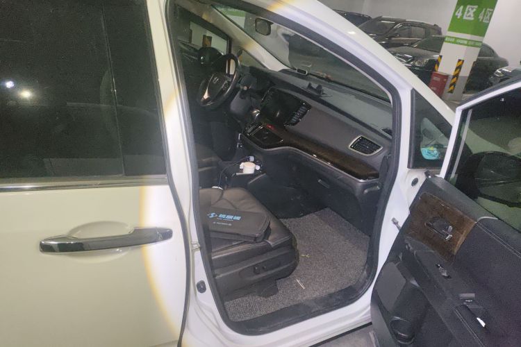 本田 奥德赛 2015款 改款 2.4L 智享版局部细节9005