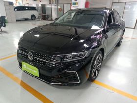 大众 帕萨特 2022款 330TSI 星空豪华版