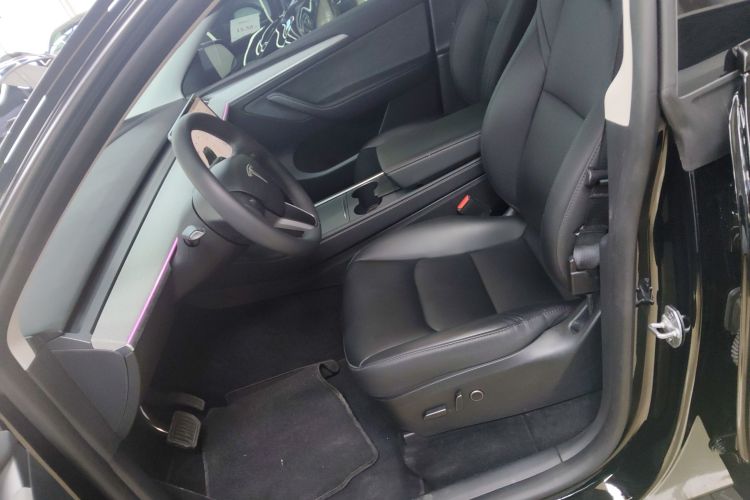 特斯拉 Model Y 2023款 长续航全轮驱动版局部细节19