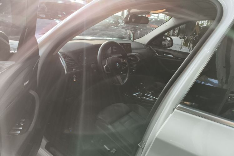 宝马X3 2021款 改款 xDrive28i 豪华套装中控内饰20