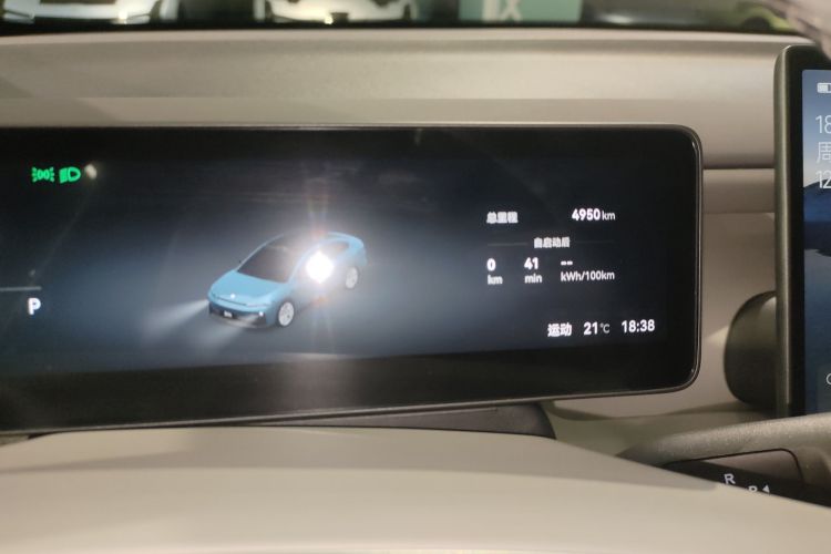 零跑汽车 零跑B01 2025款 550激光雷达版中控内饰14