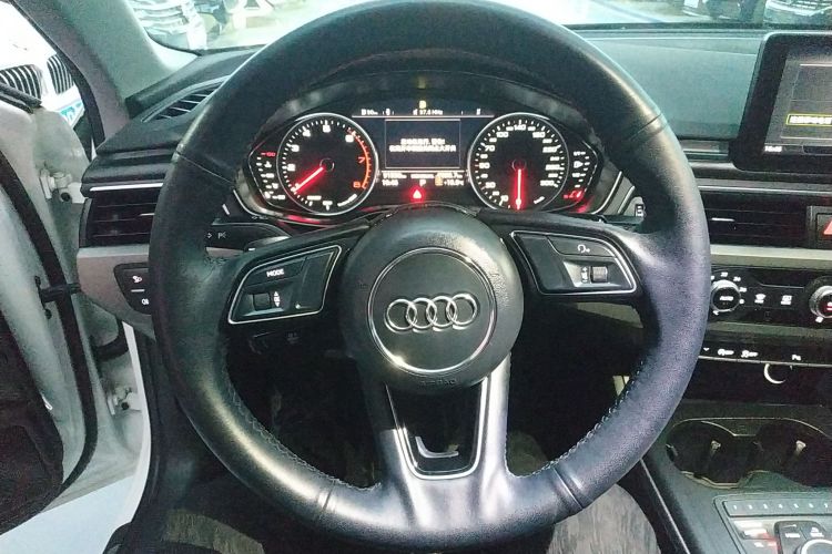 奥迪A4L 2019款 40 TFSI 进取型 国VI局部细节13