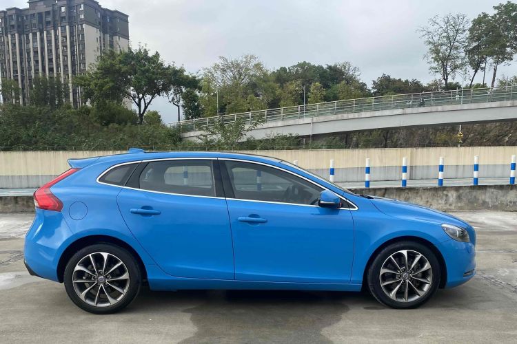 沃尔沃V40 2014款 2.0T 智雅版车身外观6003