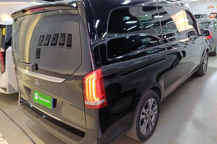 奔驰V级 2018款 V 260 领航版 国V车身外观6005