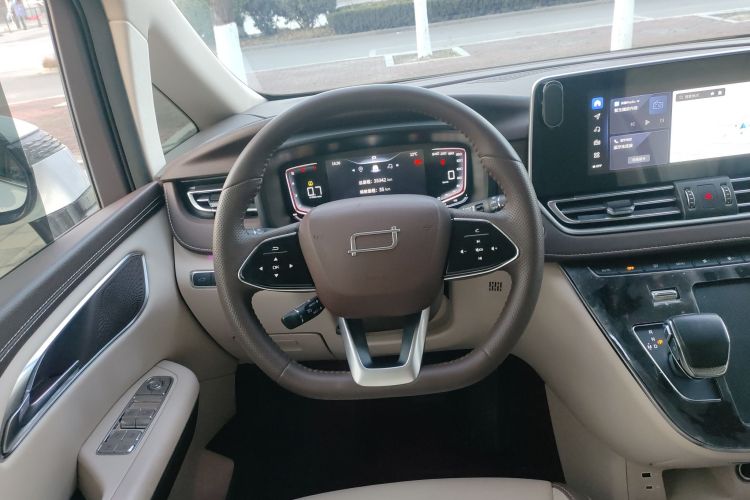 奔腾M9 2023款 2.0T 尊享型中控内饰13