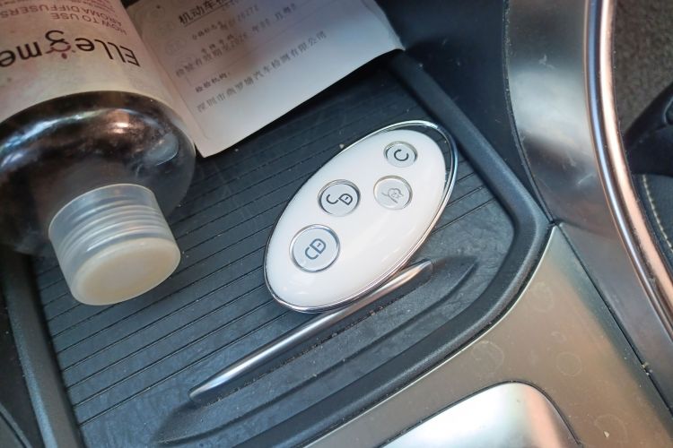 比亚迪 宋新能源 2017款 宋DM 1.5TID 全时四驱豪华型中控内饰7001