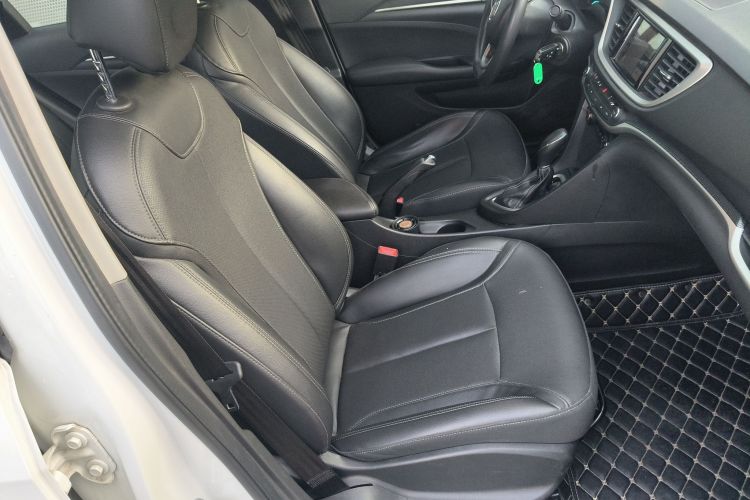 别克 英朗 2021款 改款 典范 1.5L 自动精英型局部细节41