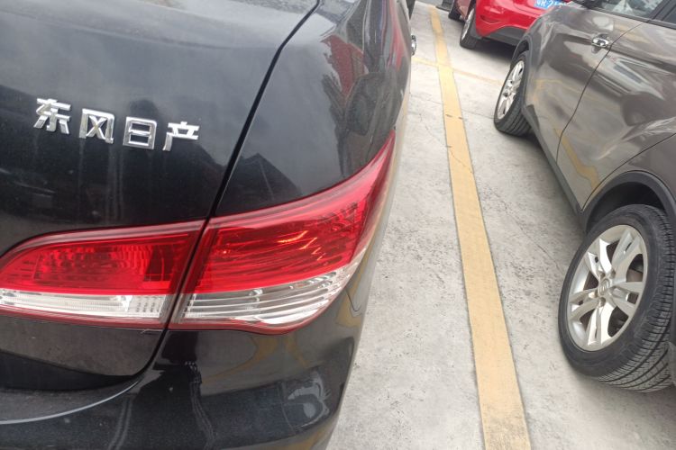 日产 轩逸 2012款 经典 1.6XE 自动舒适版车身外观6006