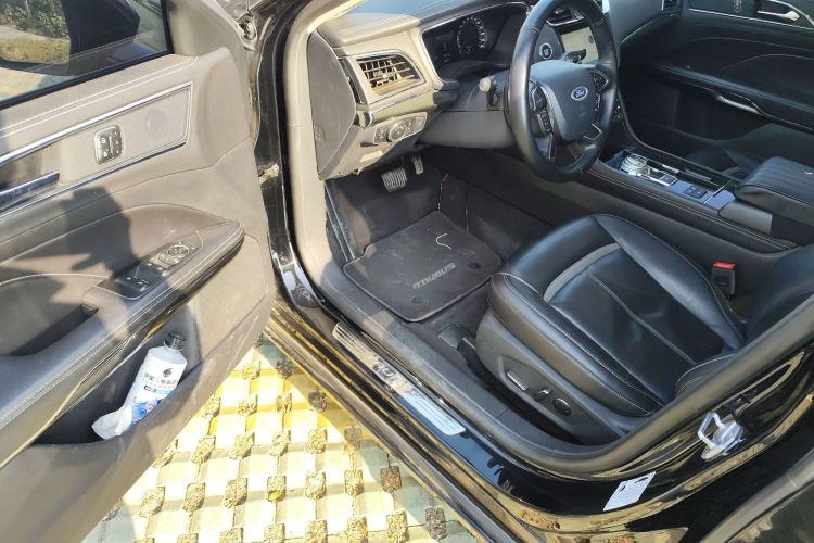 福特 金牛座 2018款 EcoBoost 245 卓越型 国V中控内饰20