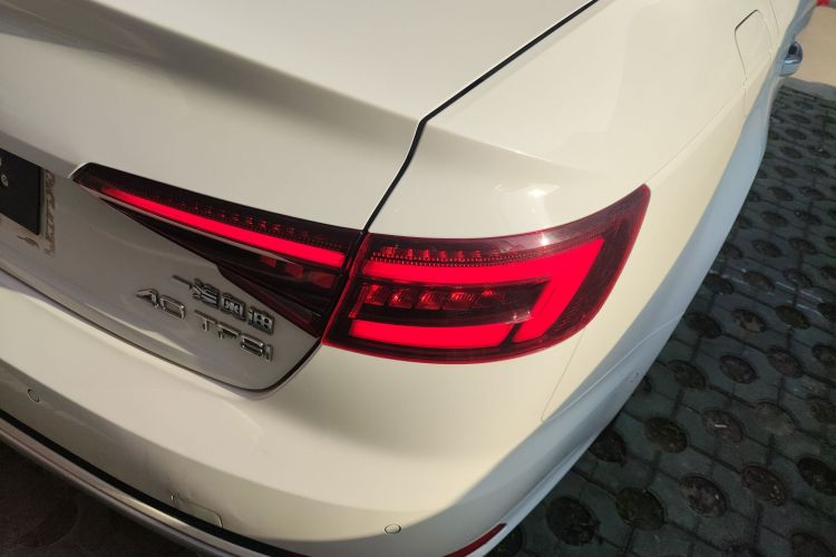 奥迪A4L 2019款 40 TFSI 时尚型 国VI车身外观9